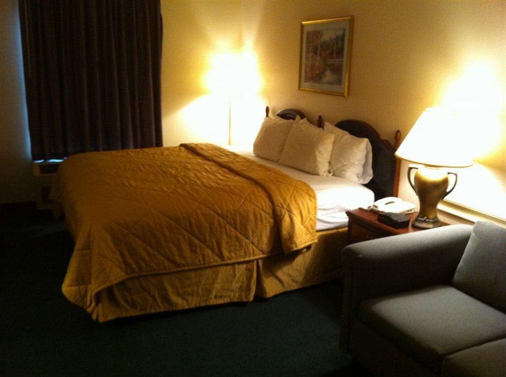كورنيليا Quality Inn الغرفة الصورة